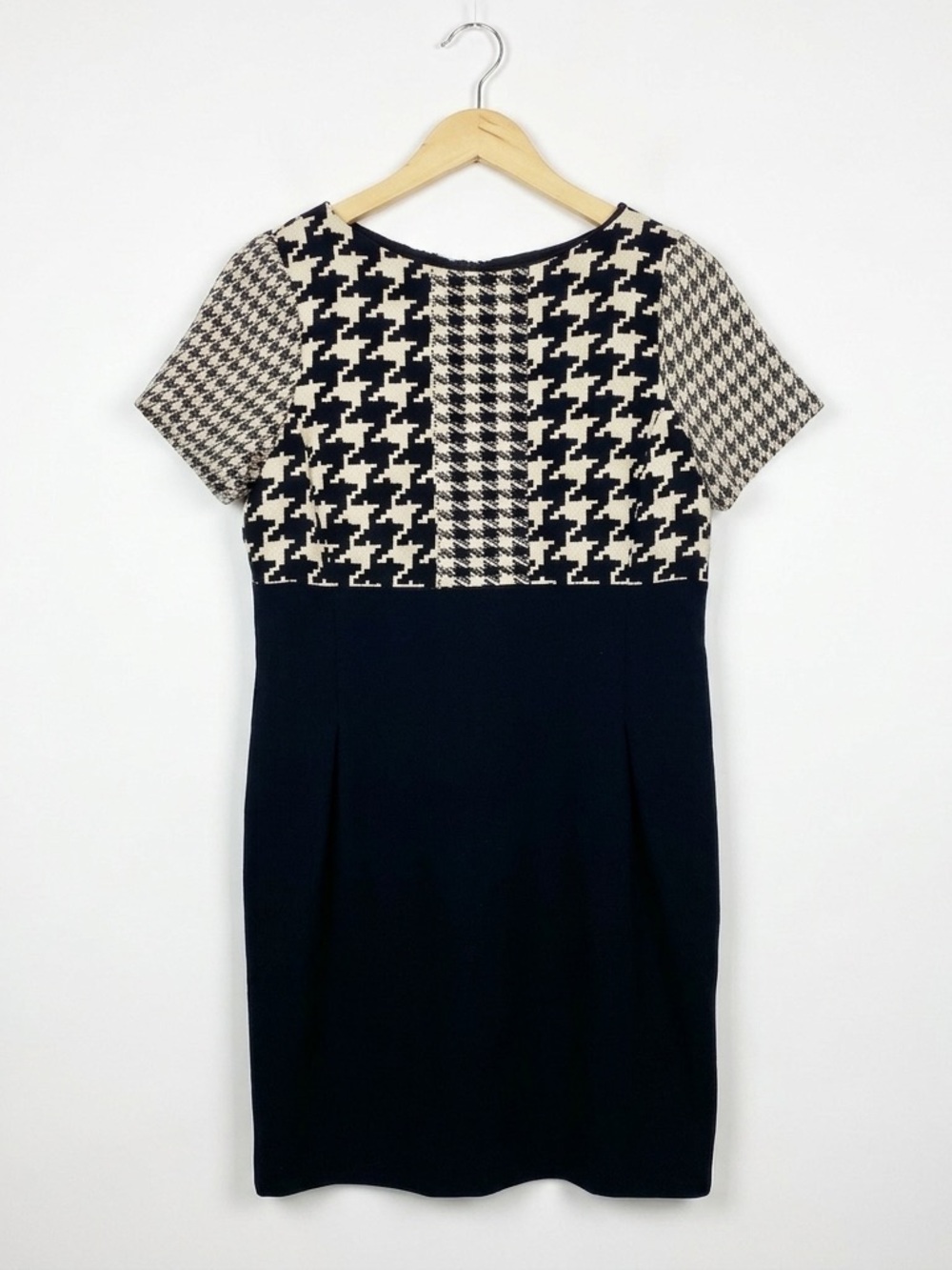 Tom and Linda Platt Mix Houndstooth Sheath Dress Black White Designer Old Money